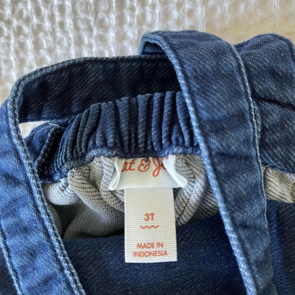 ❌ Sold ❌ Cat & Jack Overall Jean Dress - Picture 2 of 2